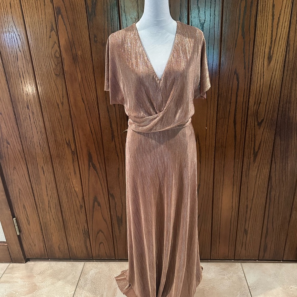 See and Be Seen Gold Maxi Dress Size M